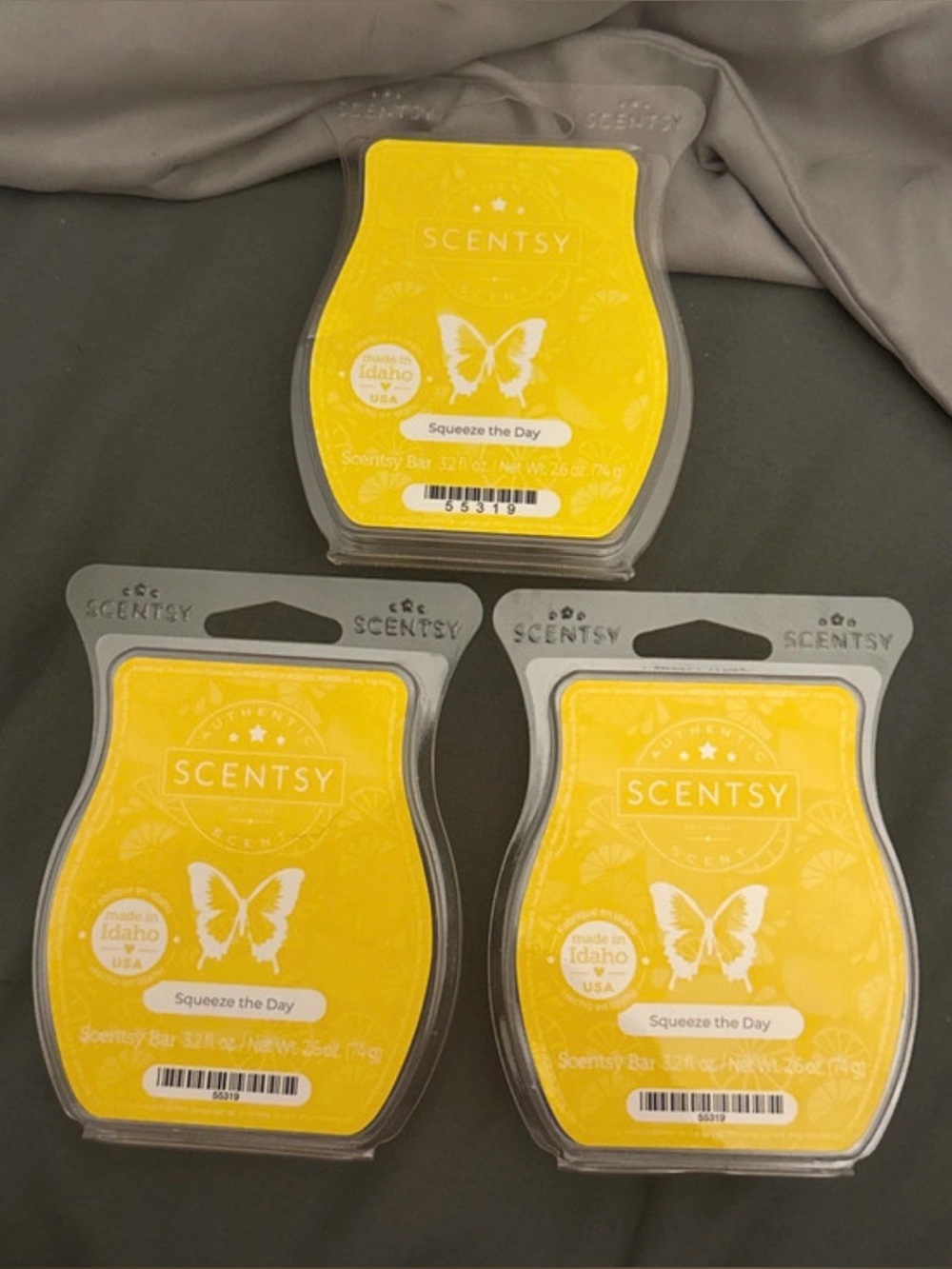 Scentsy Squeeze the Day Yellow Wax Melts/Bar Retired/Discontinued Scent - 3-Pack
